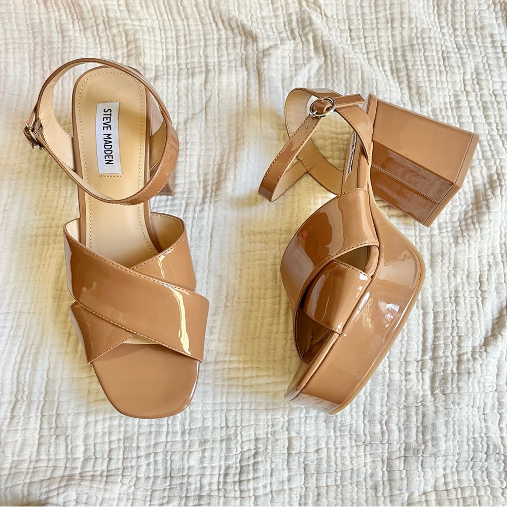 Steve Madden | NWOT Tan Nude Patent Leather Platform Ankle Strap Whimsical Heels